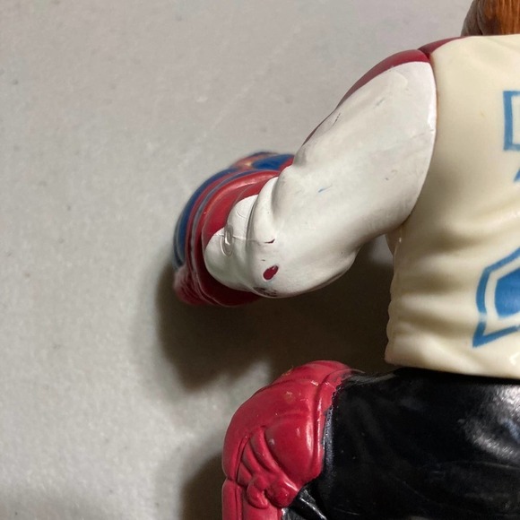 NHL ACTION FIGURE Patrick Roy ~ Home Decor Office Game Room Man Cave Sports Bar - Picture 6 of 9